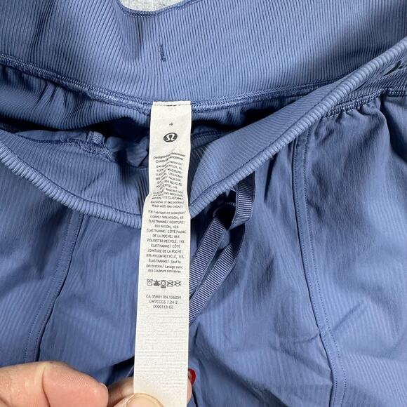 Lululemon Dance Studio High-Rise Short 3.5" Oasis Blue Size 4 - Picture 2 of 6
